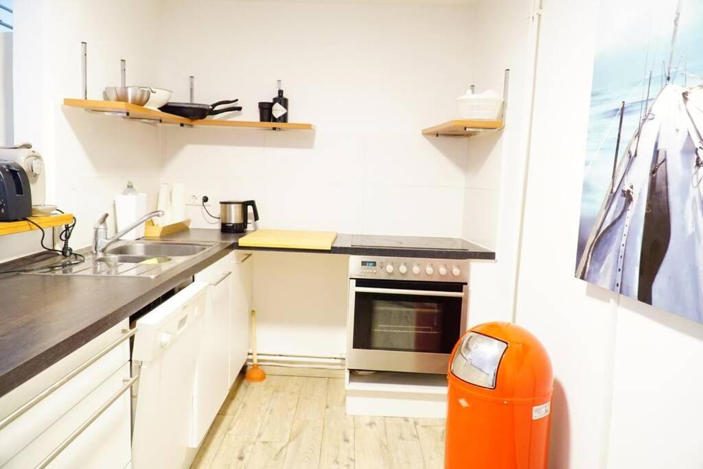 Gemuetliche 3-Zkb Wc Souterrainwohnung In Bestlage Hamburg Exterior photo