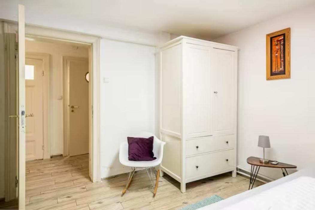 Gemuetliche 3-Zkb Wc Souterrainwohnung In Bestlage Hamburg Exterior photo